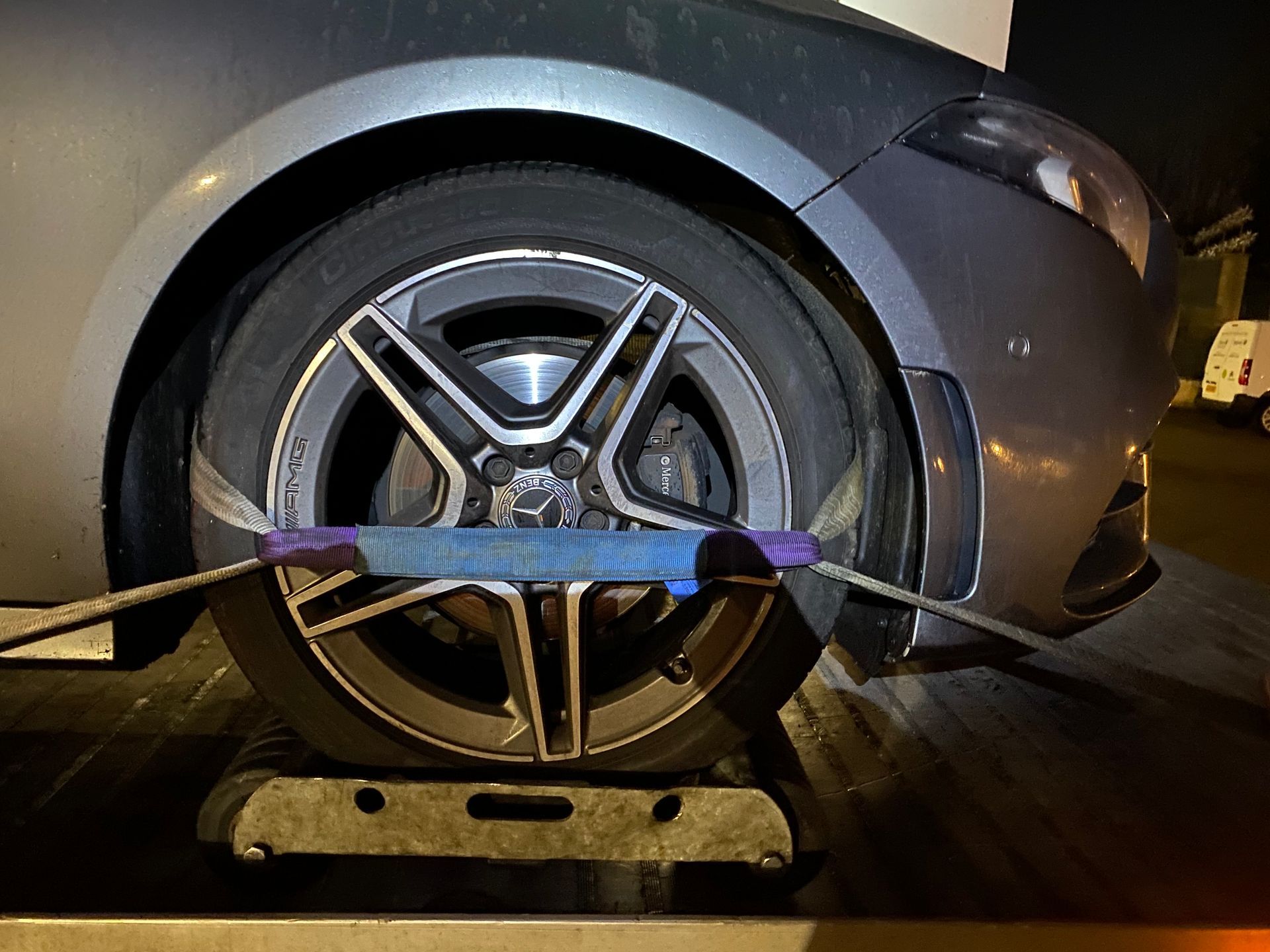 Car Recovery Equipment: Tools for Towing and Transporting Vehicles