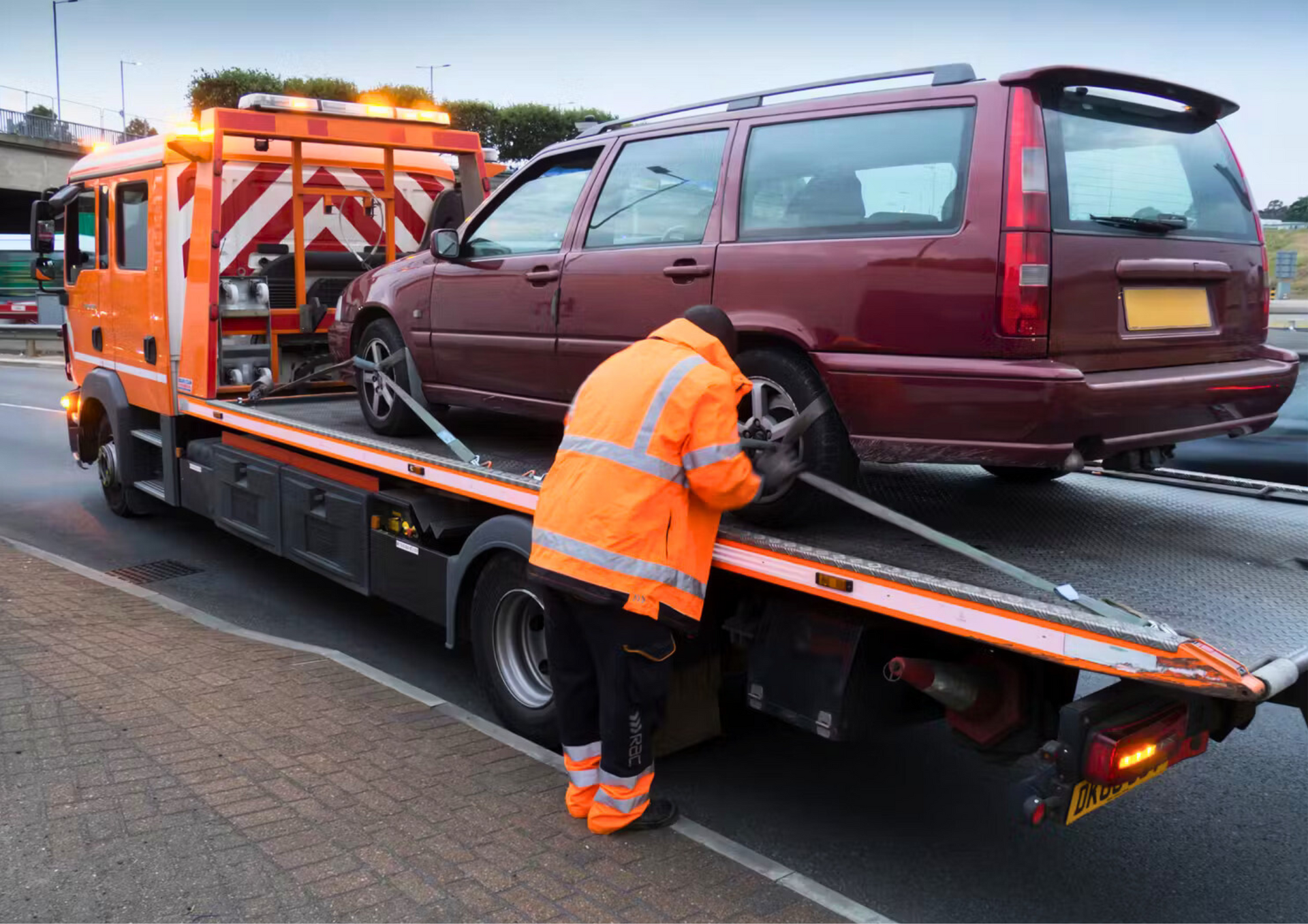 Why 24 Hour Car Recovery Is a Smarter Choice Than Standard Cover